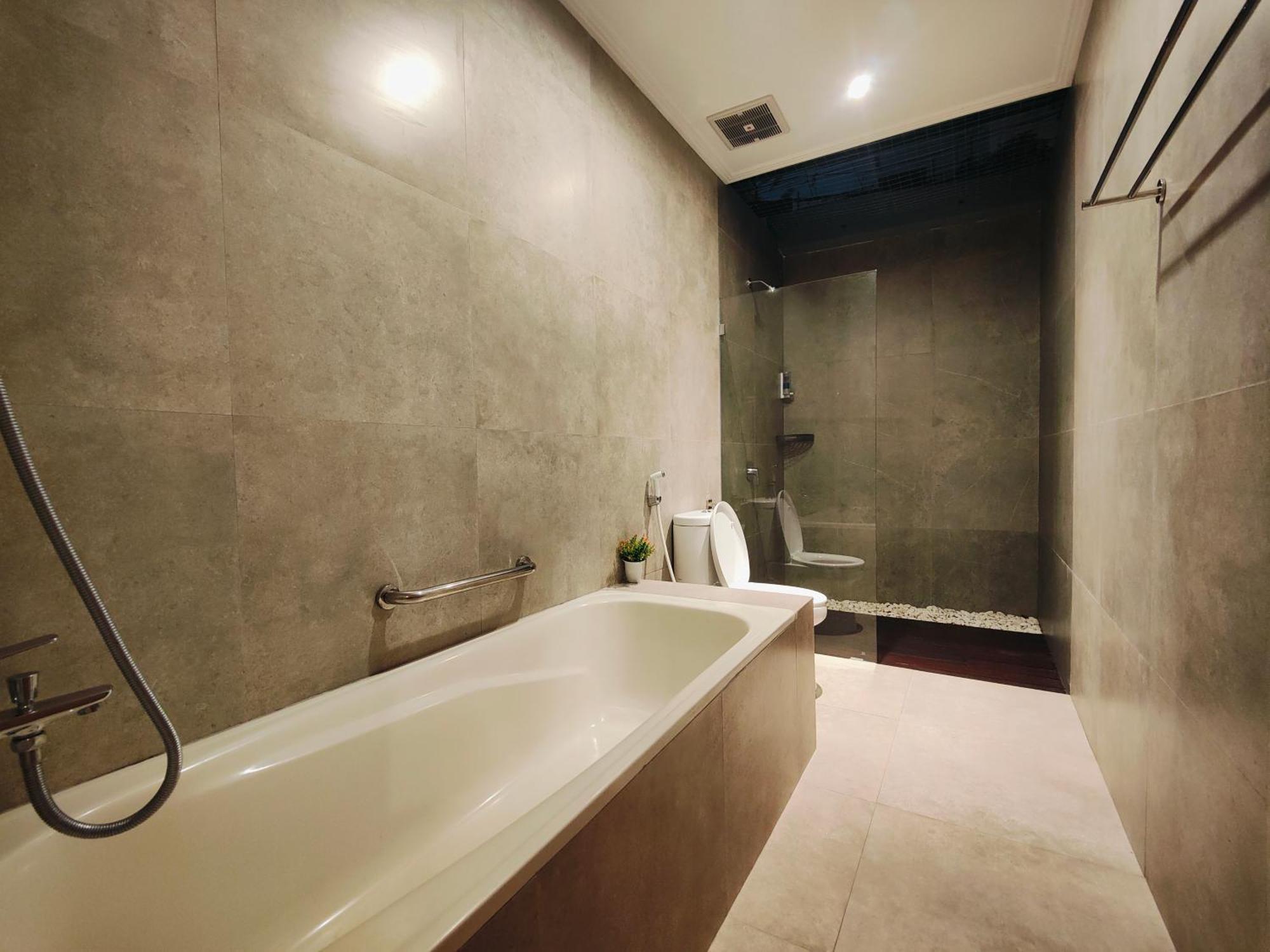 RedDoorz @ Rabasta Kuta Residence Bagian luar foto