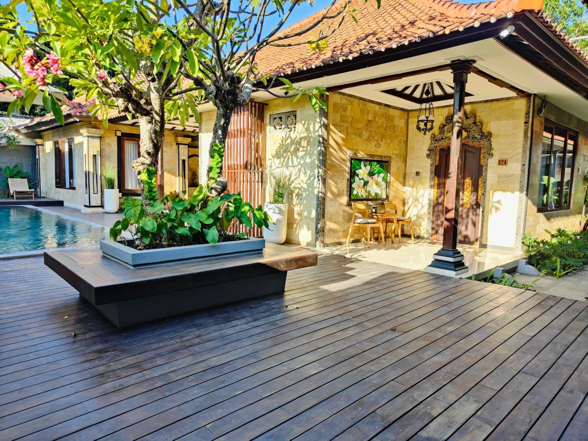 RedDoorz @ Rabasta Kuta Residence Bagian luar foto